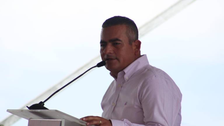 El Presidente Municipal, Jorge Bojórquez Berrelleza, apuntó que de continuar así, seguirán en pie los festejos patrios.