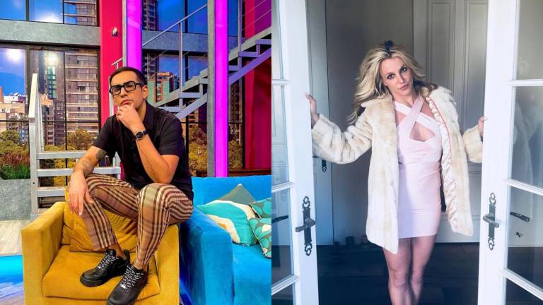 Con un traje rojo de vinipiel, el Capi Pérez interpreta el tema “Oops... I did it again” de Britney Spears, en el reality ¡Quiero Cantar!.