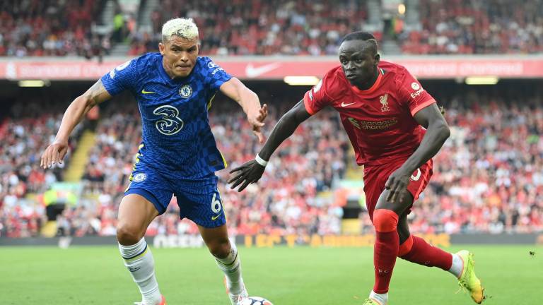 Chelsea y Liverpool igualan a un gol.