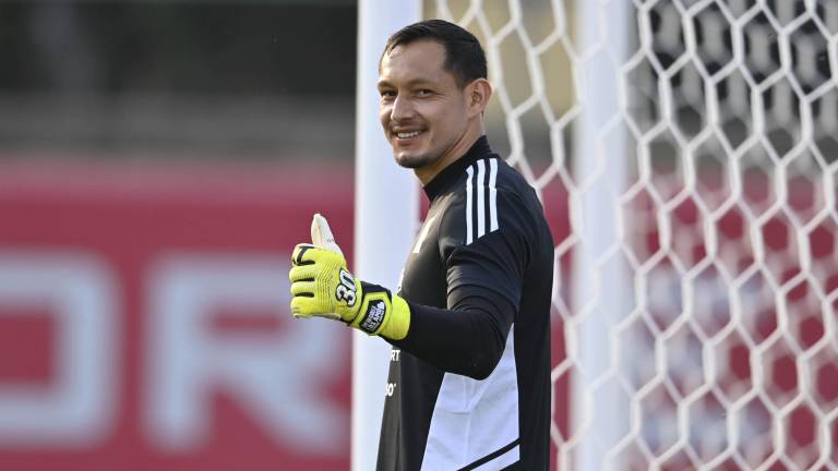 El portero mazatleco Rodolfo Cota se mantiene en la lista de jugadores que aspiran a estar en Qatar 2022.