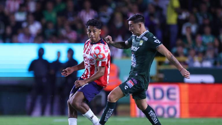Luis Romo también es capaz de aportar a la ofensiva de Chivas.