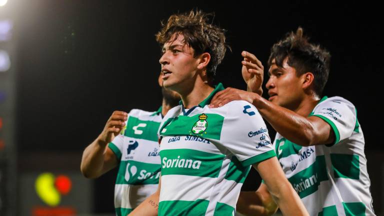 Jordan Carrillo recibe su primer llamado al equipo mayor.