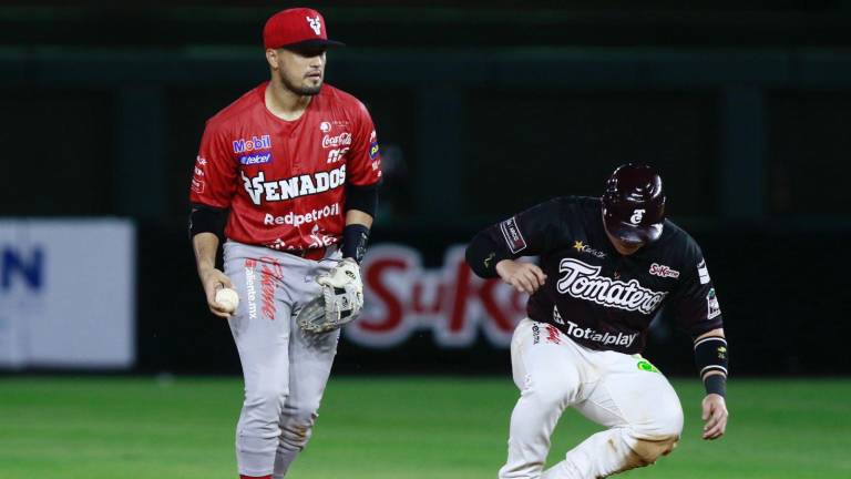 Tomateros de Culiacán vino de atrás para conseguir el triunfo.