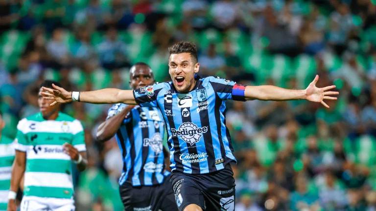 El Querétaro se quedó con tres puntos gracias a goles de último minuto.