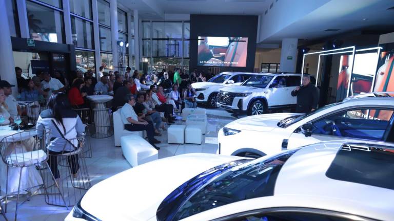 Ejecutivos de Changan en Mazatlán presentaron nuevos modelos híbridos que destacan por su tecnología, rendimiento y diseño.