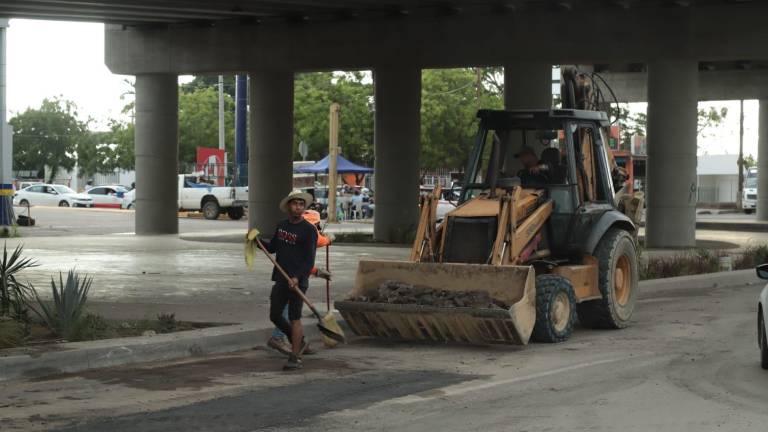 Las obras se aceleraron para recibir este viernes al Gobernador Rubén Rocha Moya y funcionarios federales en el marco del banderazo nacional del operativo carretero.