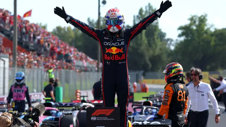Max Verstappen corta su sequía y conquista el Gran Premio de Italia.