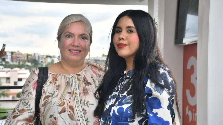 Marina Noriega y Elizabeth Cabanillas.