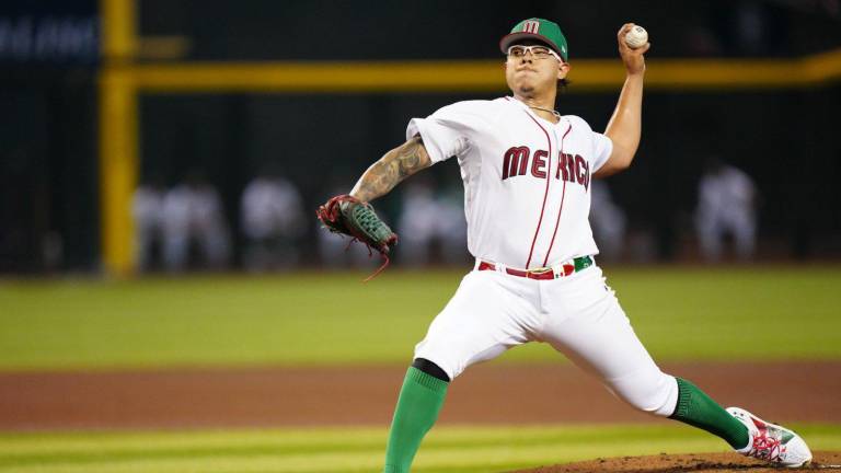 Julio Urías será el abridor de México.