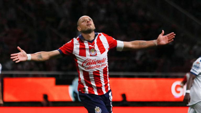 Javier “Chicharito” Hernández es cuestionado por su técnico.