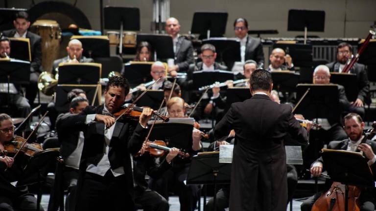 El violinista Adrián Justus derrocha talento en obras de Brahms y Bernstein.