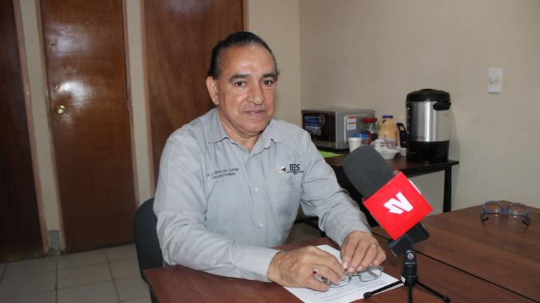 Alberto Soto Lizárraga da a conocer los avances en la organización de los debates.