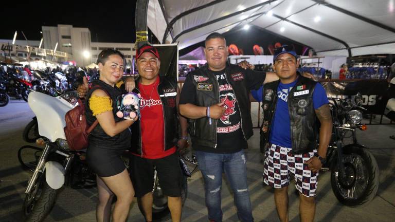 Claus, Lobo, Ranger y Ventura De León.