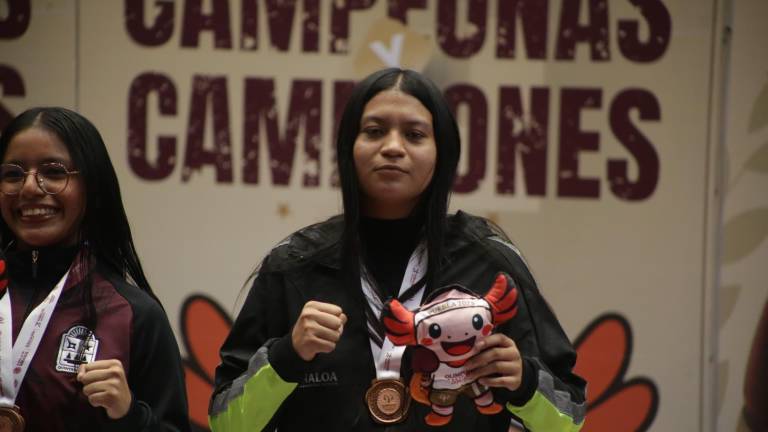 Paz Isabela Lagarda presume su bronce.