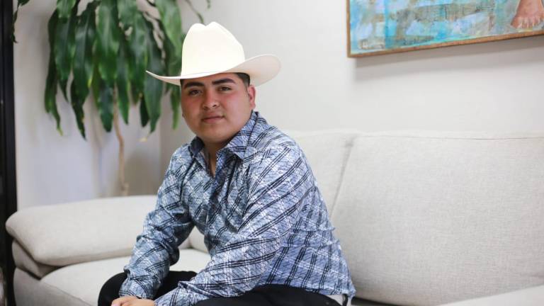 Iván Escalante en su visita a Datemex Mazatlán.