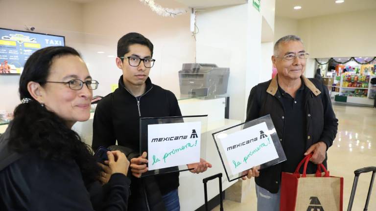 Los pasajeros de Mexicana aseguraron haber recibo un trato amable de parte del personal de la aerolínea, que inició operaciones el martes.