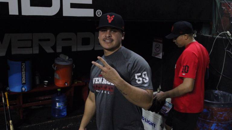 Fernando Burgueño cambió de equipo para la Liga Mexicana de Beisbol.