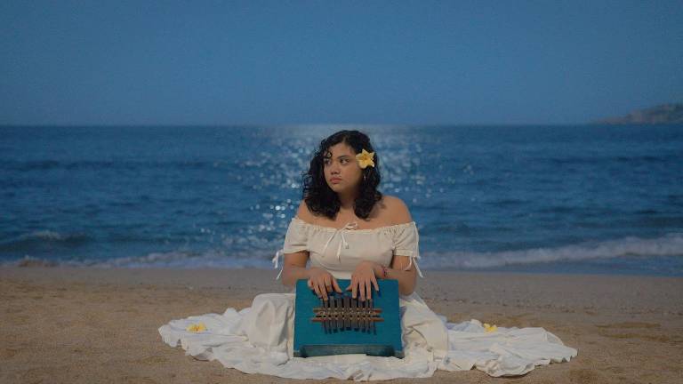 Tlali Maribel fusiona su amor por la música tradicional con su propuesta artística.