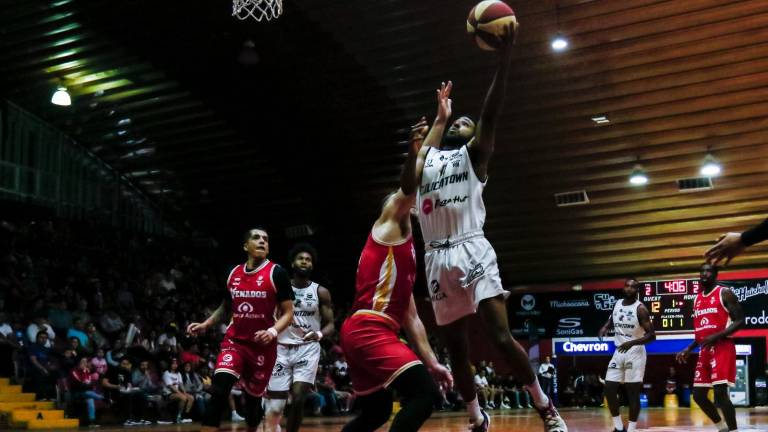Caballeros de Culiacán volvió a imponerse a Venados Basketball en la presente temporada del Cibacopa.