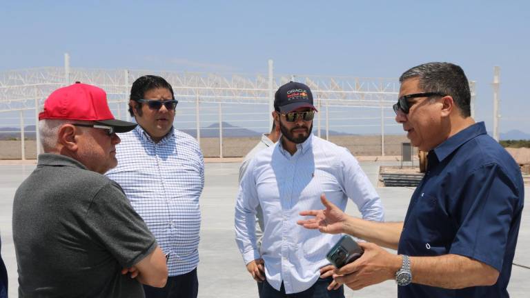 Autoridades supervisan avances de la planta industrial que se instala en Escuinapa.