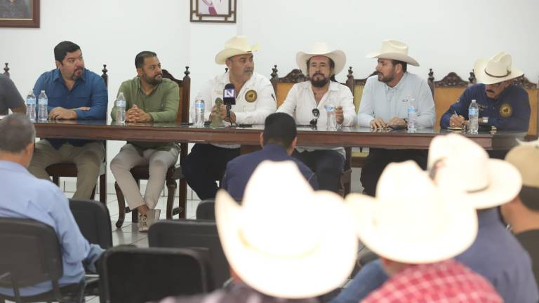 Miembros de la Asociación Ganadera Local de Mazatlán se reunieron con el Secretario de Agricultura y Ganadería.