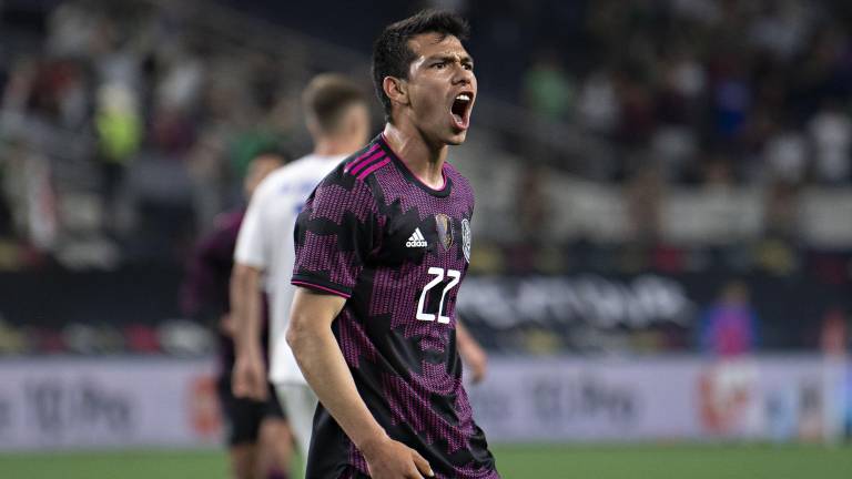 Hirving Lozano marca los goles del triunfo mexicano.