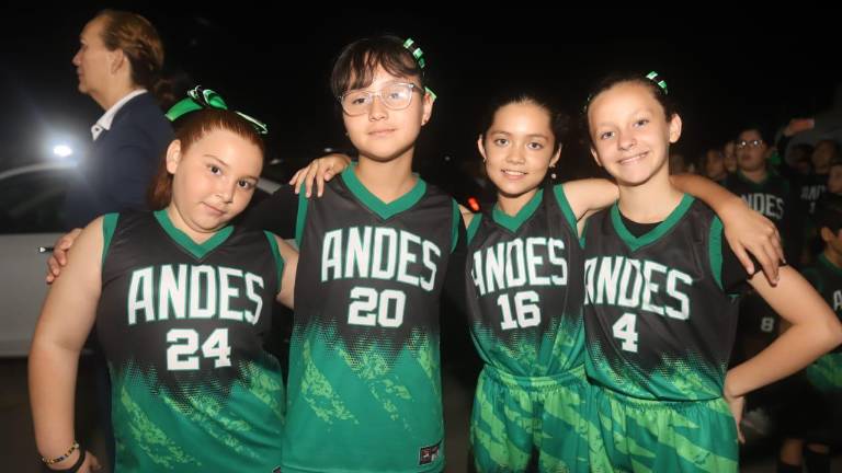 Jimena Zamudio, Rubí Mancera, Emilia Cárdenas y Emma Garaygordibil.