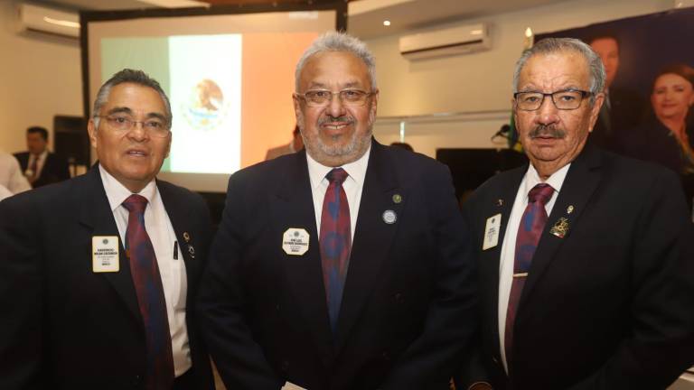 Gaudencio Milán Castaño, José Luis Olivares Rodríguez y Pedro Gutiérrez.