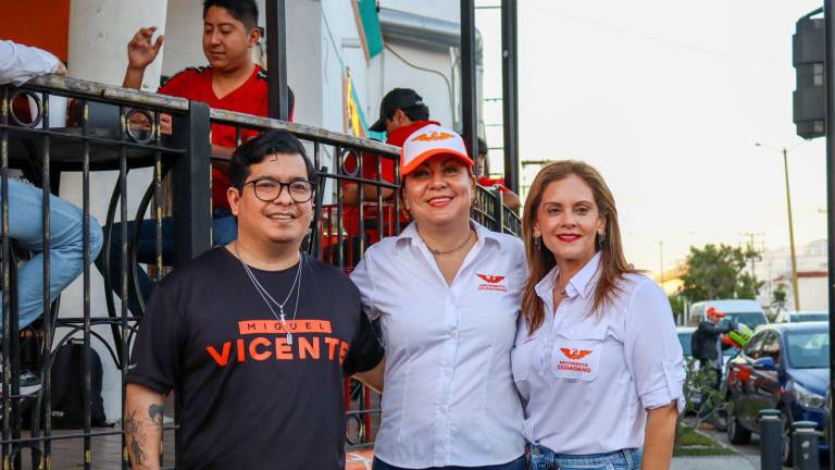 Fernanda Rivera y Miguel Vicente estuvieron con militantes de Movimiento Ciudadano en Mazatlán.
