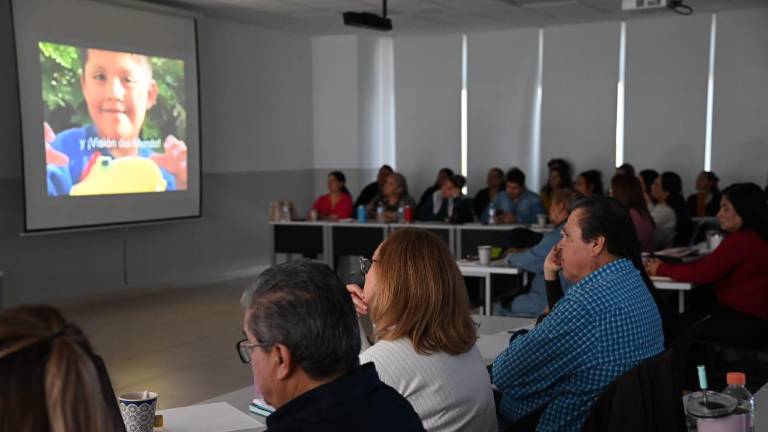 Participantes del Diplomado Construcción de Paz, enfocado en la formación de ciudadanos comprometidos con la cultura de paz y los derechos humanos.