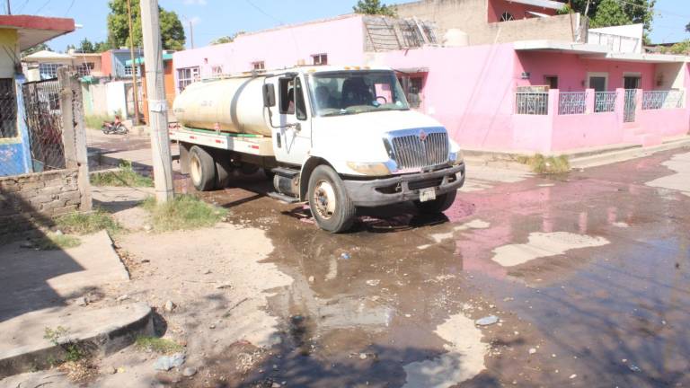 Las fugas son uno de los principales problemas de desperdicio de agua.