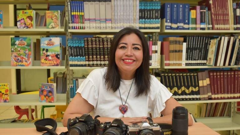 Susana Medina imparte el Curso Básico de Fotografía.