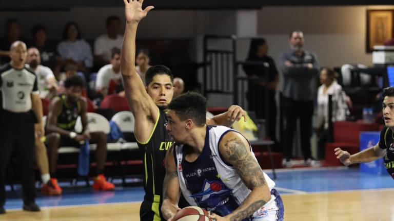 Caballeros dejó ir una ventaja de 11 puntos en el cuarto capítulo.