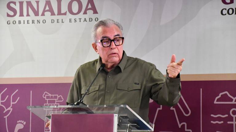 El Gobernador de Sinaloa Rubén Rocha Moya informa sobre la explosión que dejó a cuatro soldados heridos en Navolato.