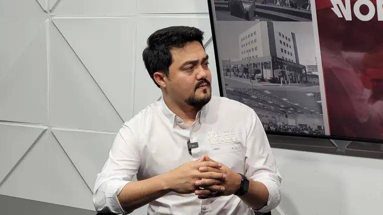 Tapia Sánchez detalló que actualmente atienden cerca de 40 mil familias, de las cuales 10 mil se han sumado bajo el contexto de emergencia por la violencia.