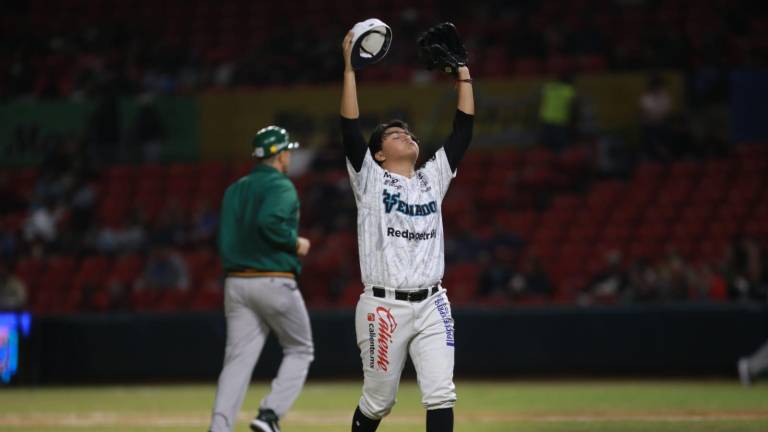 Juan Pablo Téllez se llevó el triunfo con seis innings de calidad.