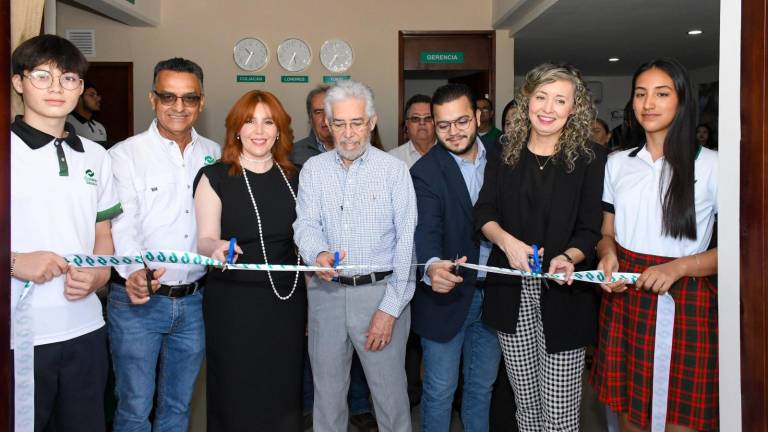 En Conalep en Culiacán inauguran taller para la carrera técnica en Turismo.