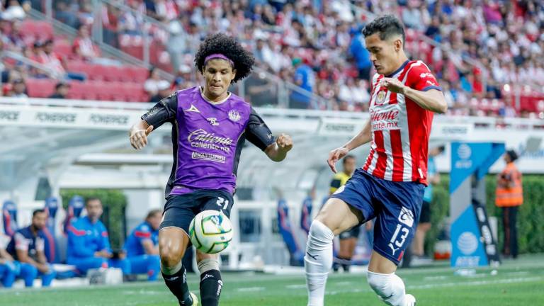Los Cañoneros son goleados por Chivas.