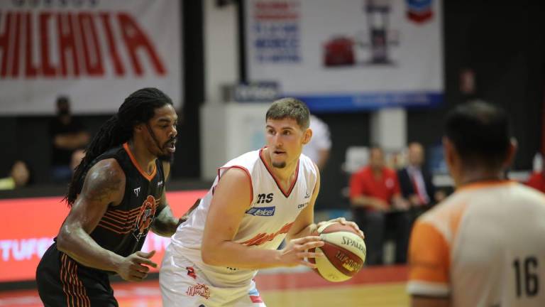 Venados Basketball impone su localía.