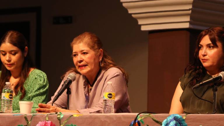 Marysol Ojeda, Rosy Paláu y Georgina González Mendívil.