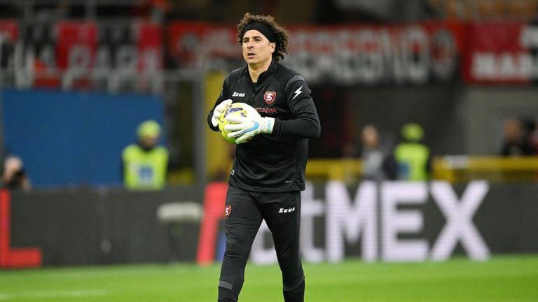 Guillermo Ochoa fue el arquero titular del Salernitana.
