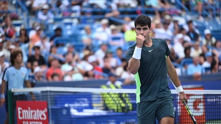 Carlos Alcaraz avanza a semifinales.