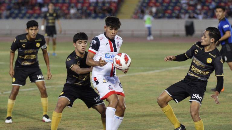 Dorados y Cimarrones empatan sin goles.