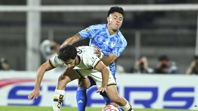 Pumas y Tigres intensificaron el encuentro en los minutos finales.