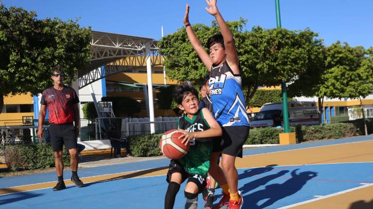 Andes Verde se impone a Delfines.