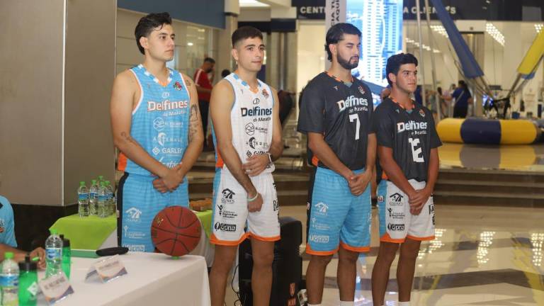 Así lucen los nuevos uniformes de Delfines de Mazatlán.