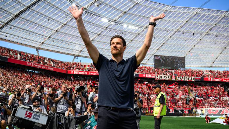 Xabi Alonso se despidió el fin de semana de los aficionados del Bayer Leverkusen.