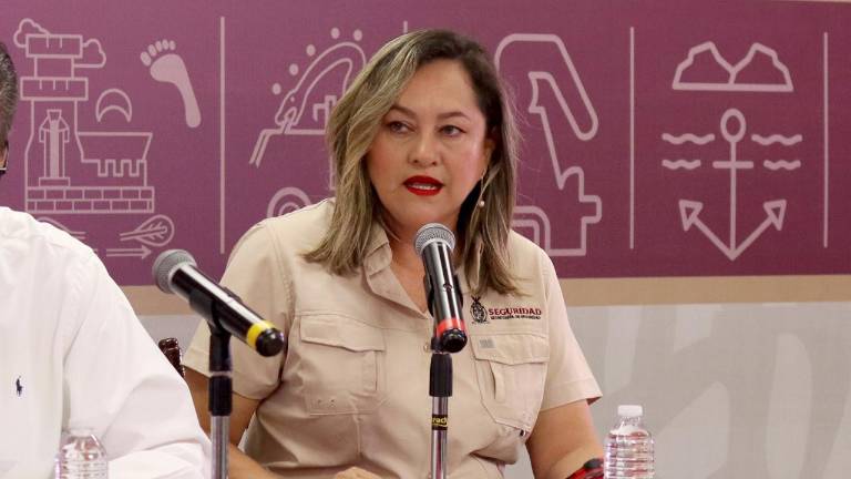 La vocera de la Secretaría de Seguridad, Verona Hernández, habla del altercado entre corporaciones de Culiacán y estatal.