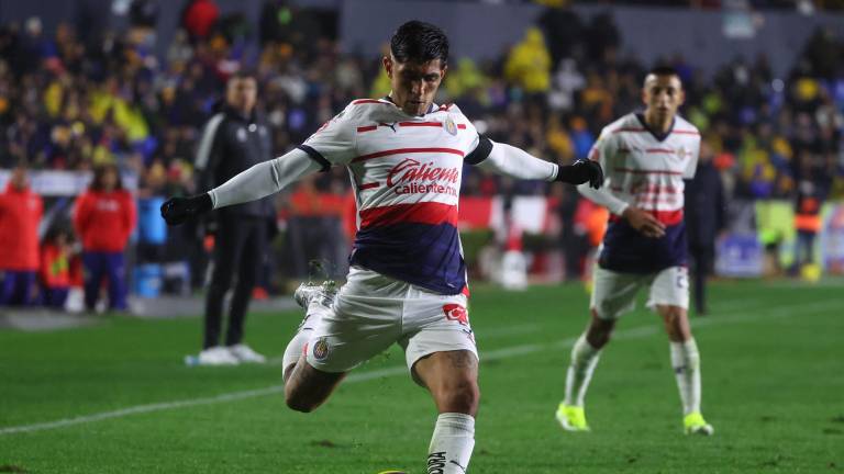 Chivas apenas suma un punto.