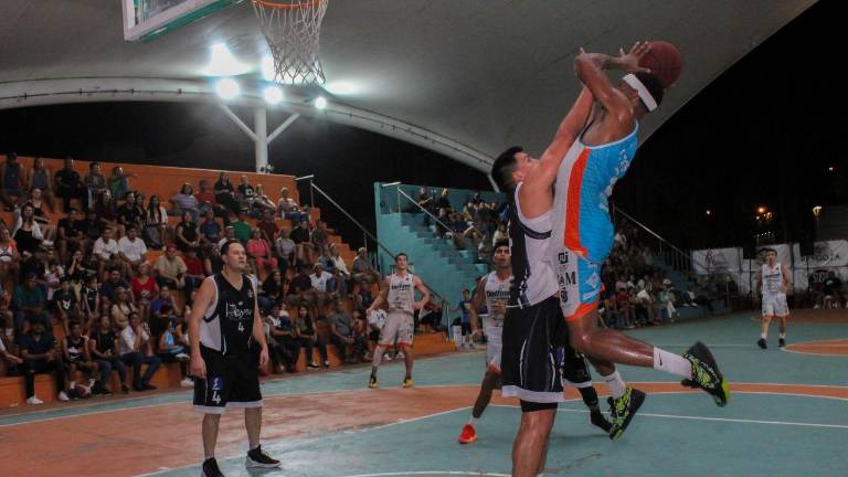 Delfines de Mazatlán cae por 90-98 ante Reyes de Durango.